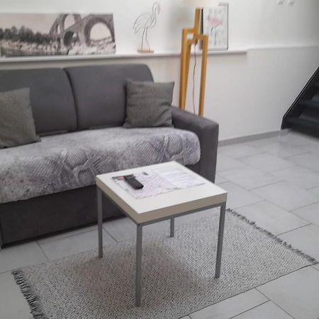 Appartamento Duplex Denim Nîmes Esterno foto