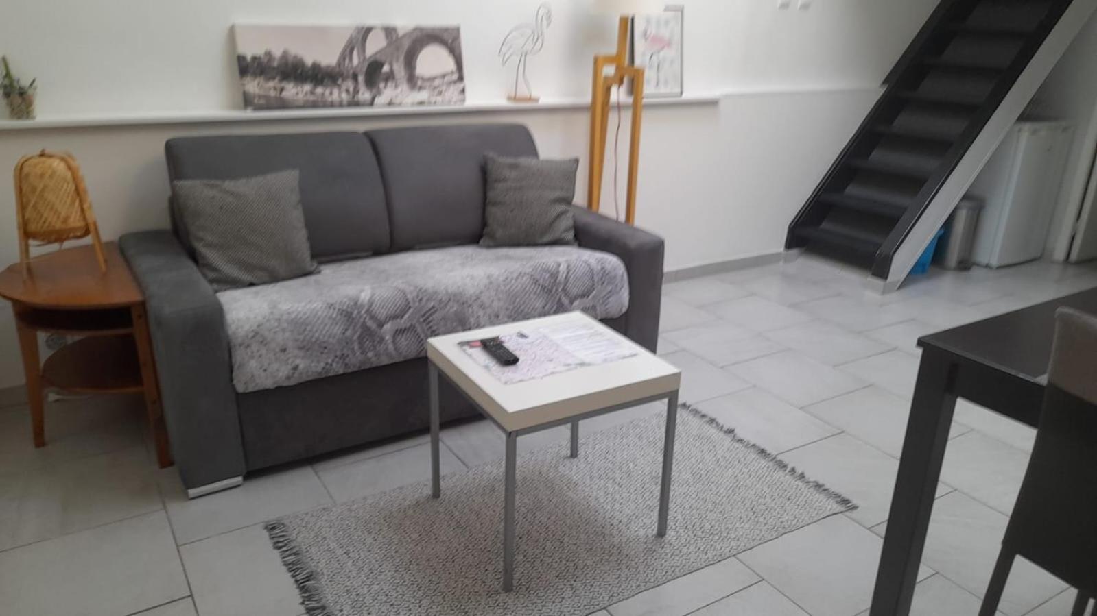 Appartamento Duplex Denim Nîmes Esterno foto
